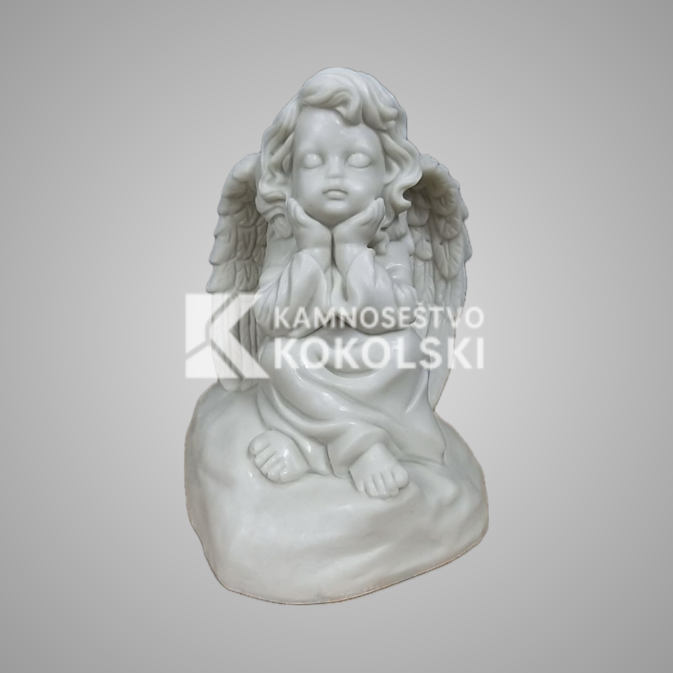 Spomenikangel iz litega marmorja 3